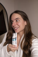 Aplicação  de caneta e espuma clareadora